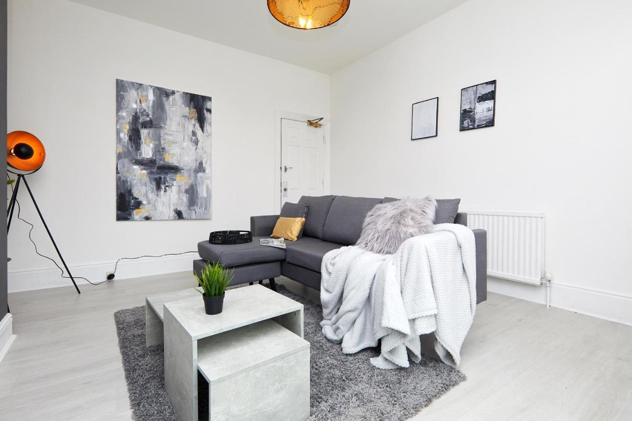 Your Sheffield Stays - Spacious 5 Bedroom House מראה חיצוני תמונה