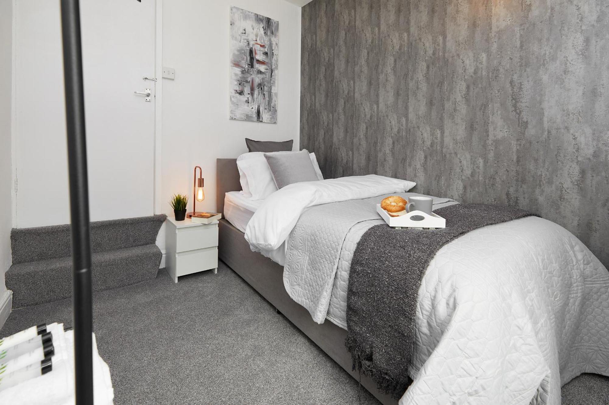 Your Sheffield Stays - Spacious 5 Bedroom House חדר תמונה
